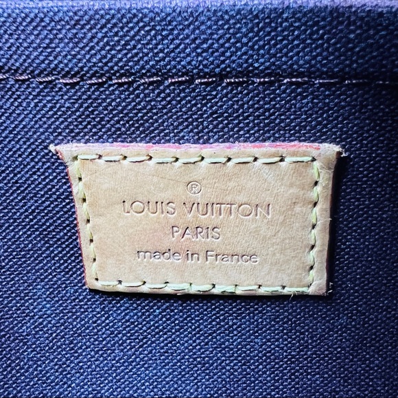 Louis Vuitton Favorite Monogram Pm bag - Picture 7 of 16